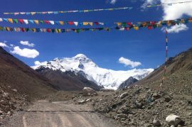 Tibet train tour with Everest